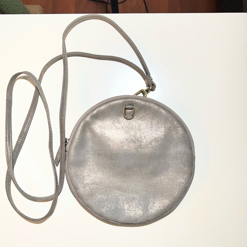 Hobo Array round leather crossbody bag, single D ring strap. Like new.